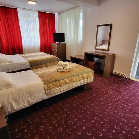 Aparthotel Boutique Global à Braşov Extérieur photo